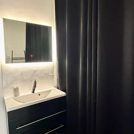 T2 Cosy Avec Parking Prive Centre Et Plages *